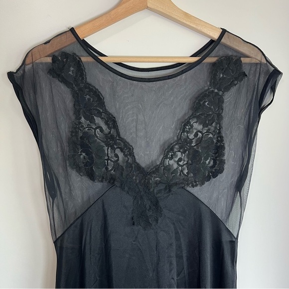 Vintage Avon Fashion Black Lace Delicate Mesh Maxi Nightgown, Size Medium - Picture 2 of 11